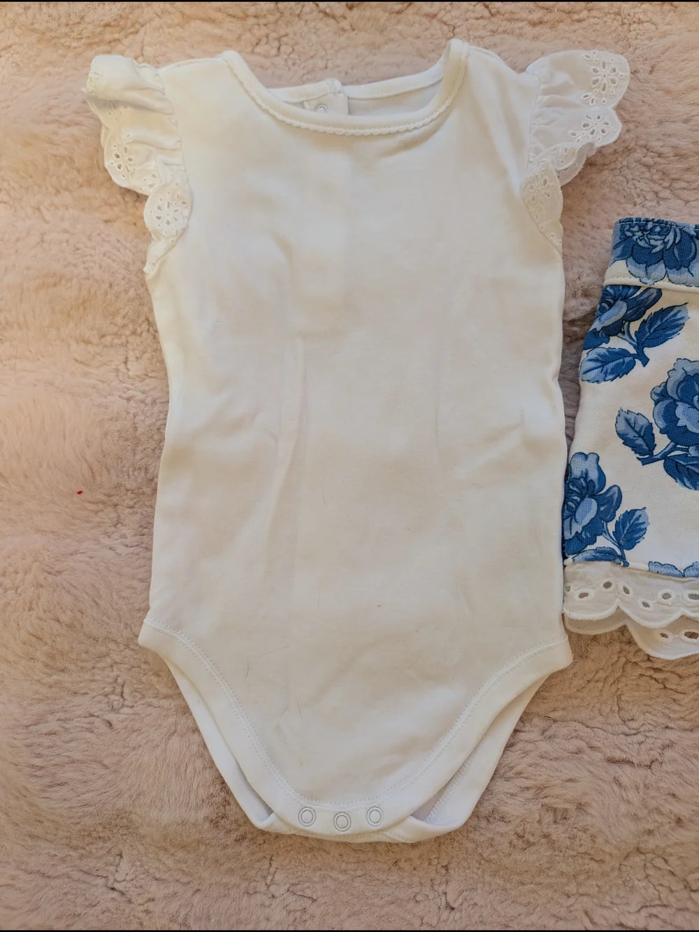 Janie and Jack White Baby Onesie And Blue Floral Shorts Set 6-12 Months